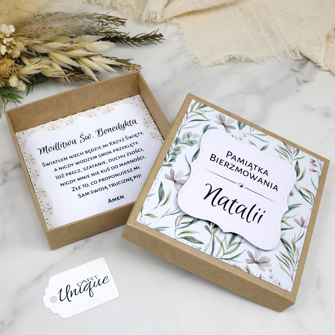 Drewniany różaniec ze Św. Benedyktem w spersonalizowanym pudełeczku ✞ PAMIĄTKA BIERZMOWANIA lub KOMUNII✞ PWR001 - ArtUnique zdjęcie 4