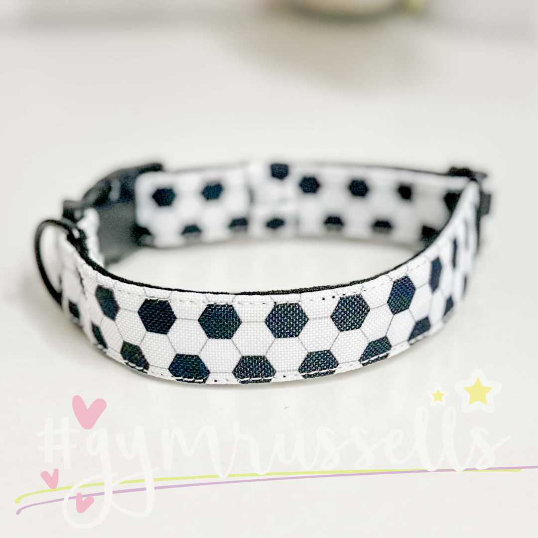 Football dog collar - Gymrussells image 1