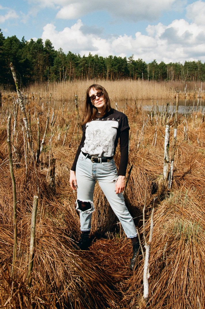 Koszulka "Nierządnica" czarna zdjęcie 2