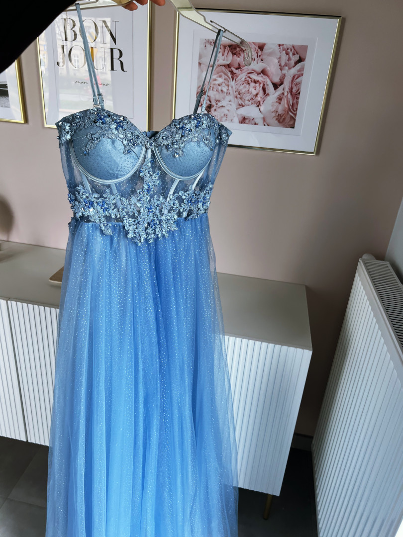  Elsa -  gorsetowa bogato zdobiona suknia tiulowa niebieska w stylu księżniczki pokryta brokatem - Kulunove zdjęcie 3