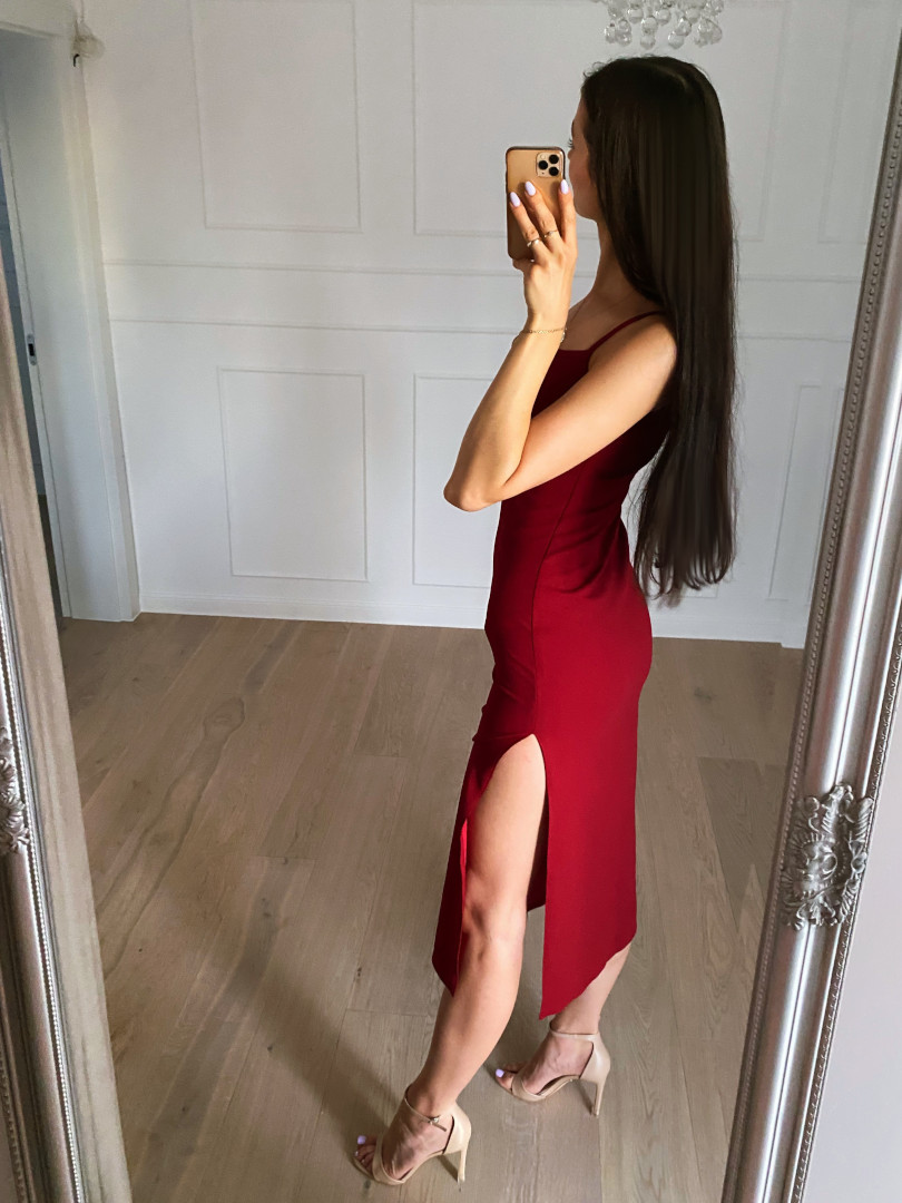 Michelle - maroon midi dress with fitted straps - Kulunove image 4