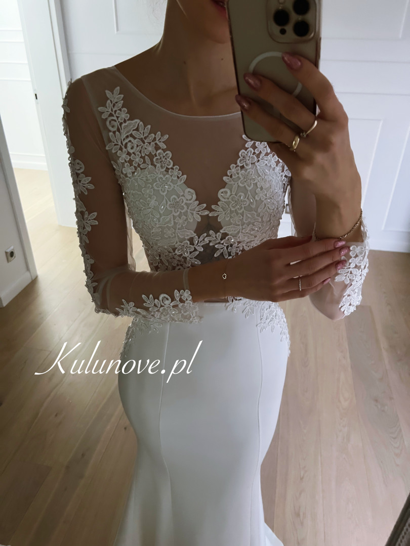 Bella - long sleeve lace fishnet wedding dress - Kulunove image 3