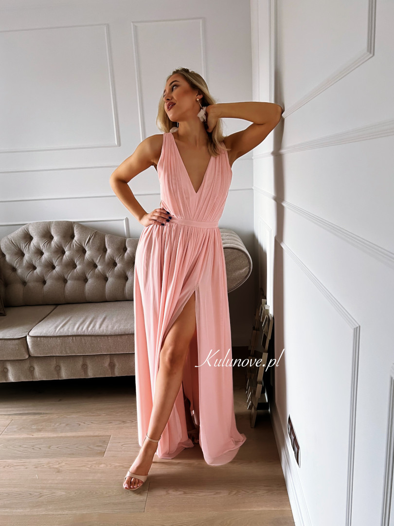 Paris maxi apricot - simple dress with a slit on the leg - Kulunove image 4