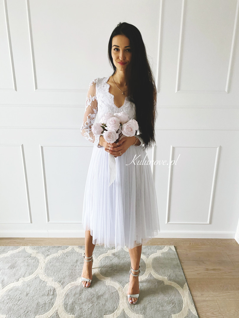 Nel - white midi length wedding dress - Kulunove image 2