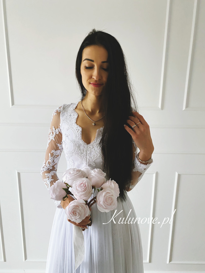Nel - white midi length wedding dress - Kulunove image 4