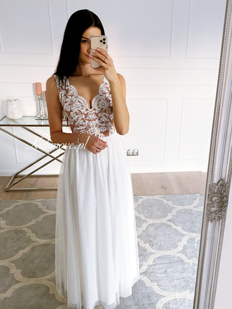 Sarah - white wedding dress with beige and white corset - Kulunove image 1