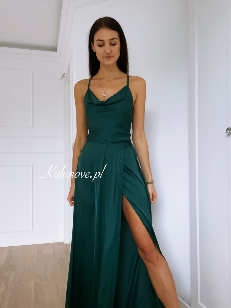 Ava - satin dress in elegant green color - Kulunove image 1