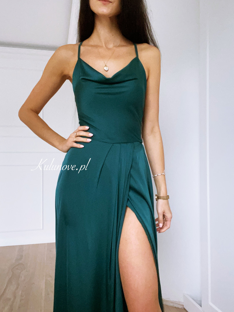 Ava - satin dress in elegant green color - Kulunove image 4