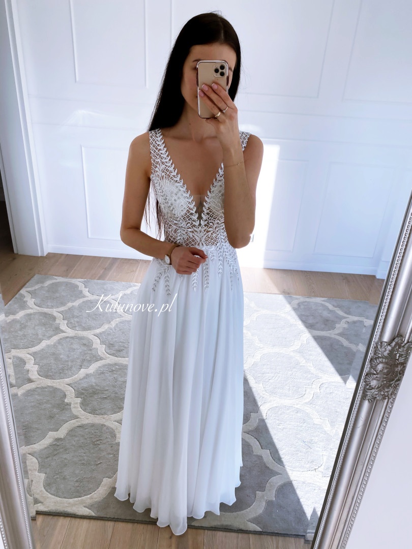 Eve - wedding dress with embroidered corset on mesh - Kulunove image 4