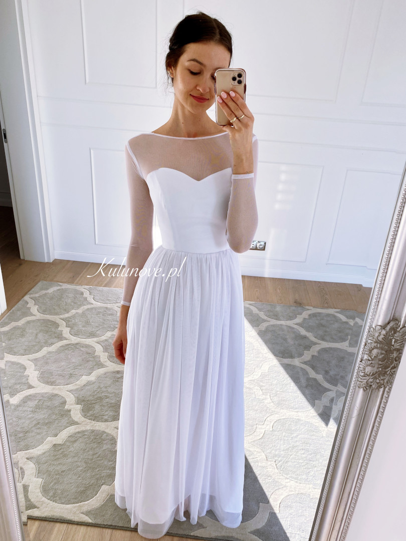 Mona - classic simple wedding dress with elastic sleeves - Kulunove image 1