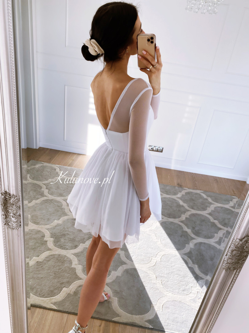 Mona mini - short flared dress in white - Kulunove image 2