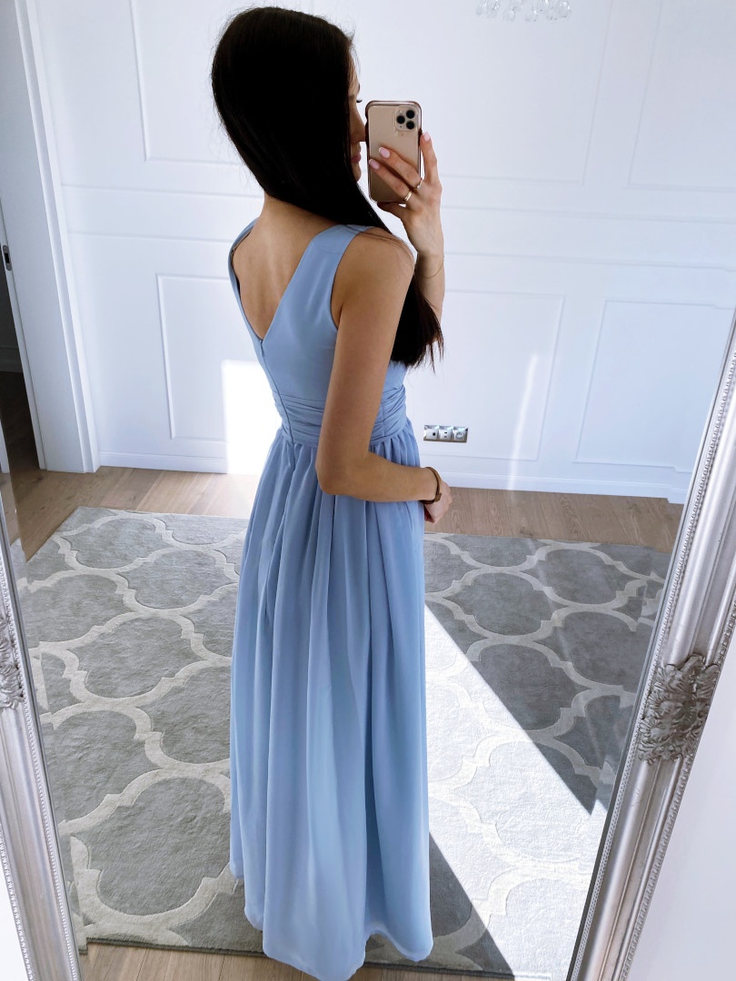 Molly - long blue dress with a crease at the neckline - Kulunove image 3
