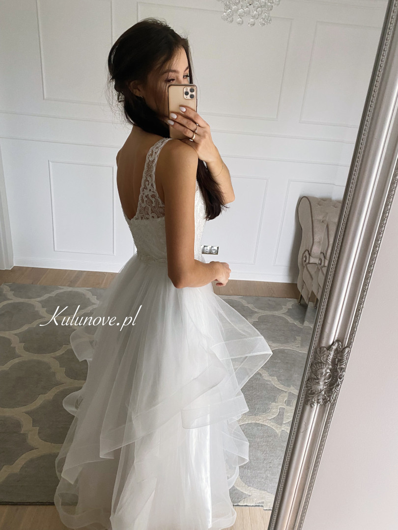 Luisa - wedding dress on thicker straps with ruffles - Kulunove image 3