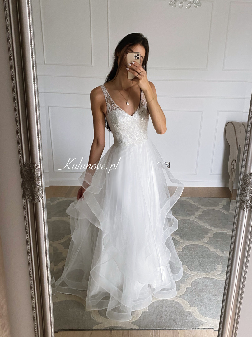 Luisa - wedding dress on thicker straps with ruffles - Kulunove image 1