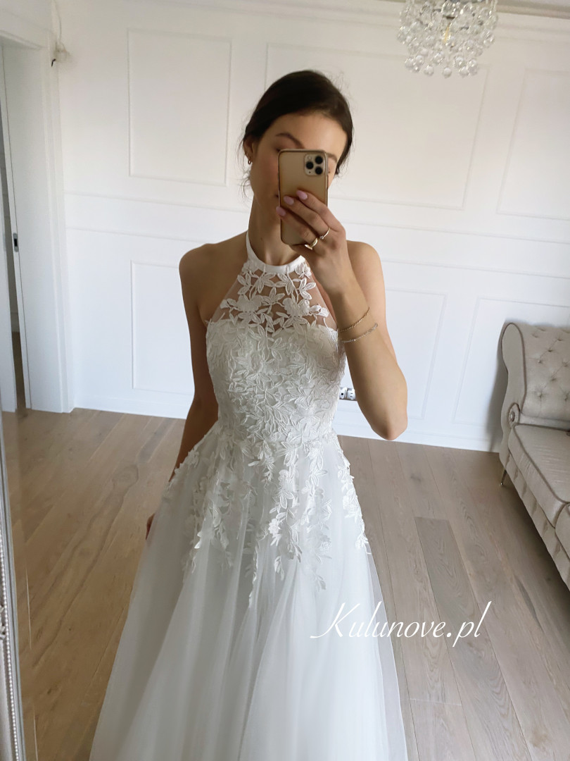 Sisi - princess shape tulle wedding dress with lace corset - Kulunove image 2