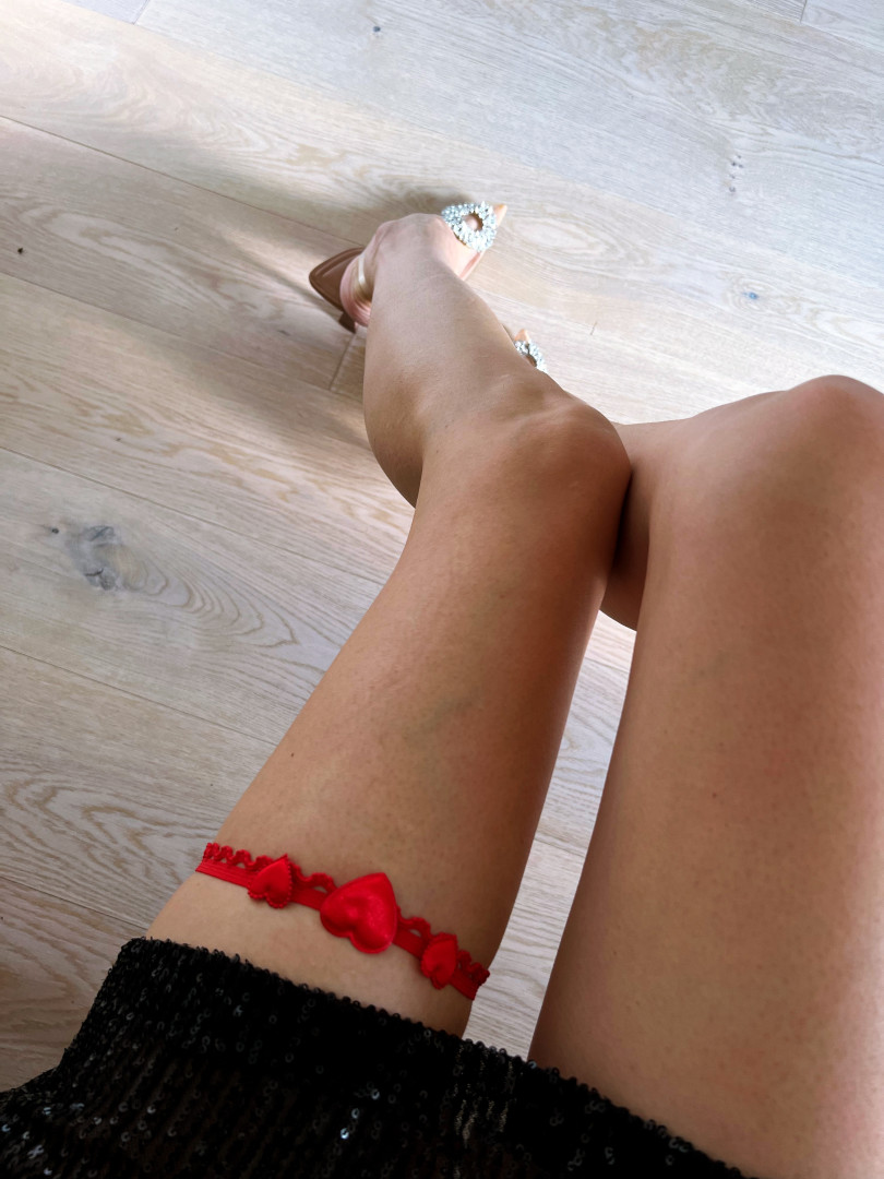 Stud garter with hearts in red #6 - Kulunove image 4
