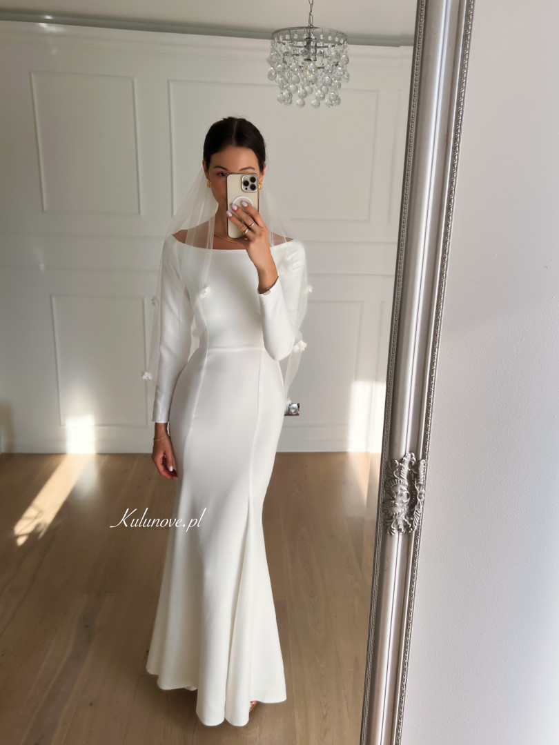 Charlene - a simple elegant fitted long sleeve wedding dress with a boat neckline - Kulunove image 4