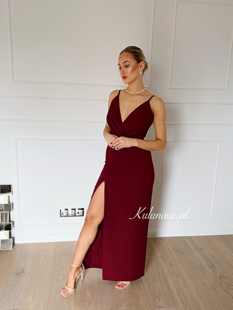Andrea - long burgundy dress with thin straps - Kulunove image 1