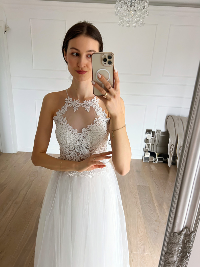 Berta - princess wedding dress with tulle skirt and lace corset - Kulunove image 3