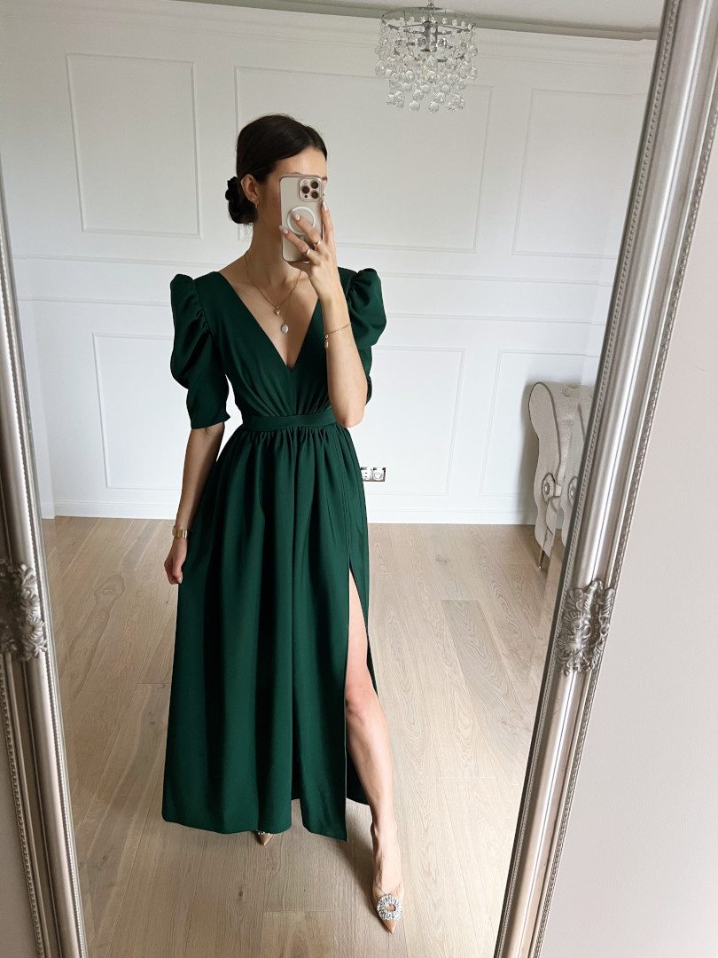 Laurell - maxi dress with flared bottom and buffets in bottle green color - Kulunove image 1