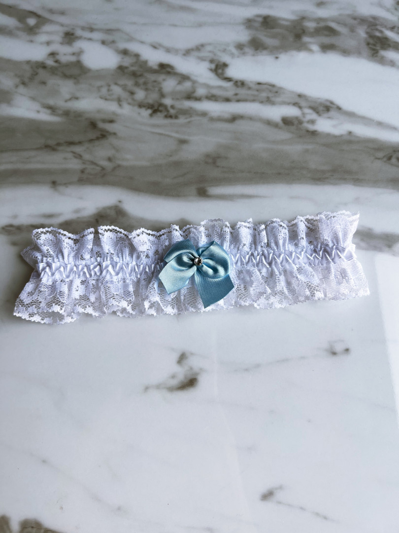 White garter with blue bow No. 1 - Kulunove image 1