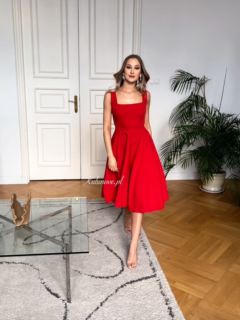 Karlie midi red - flared midi dress with karo neckline - Kulunove image 1