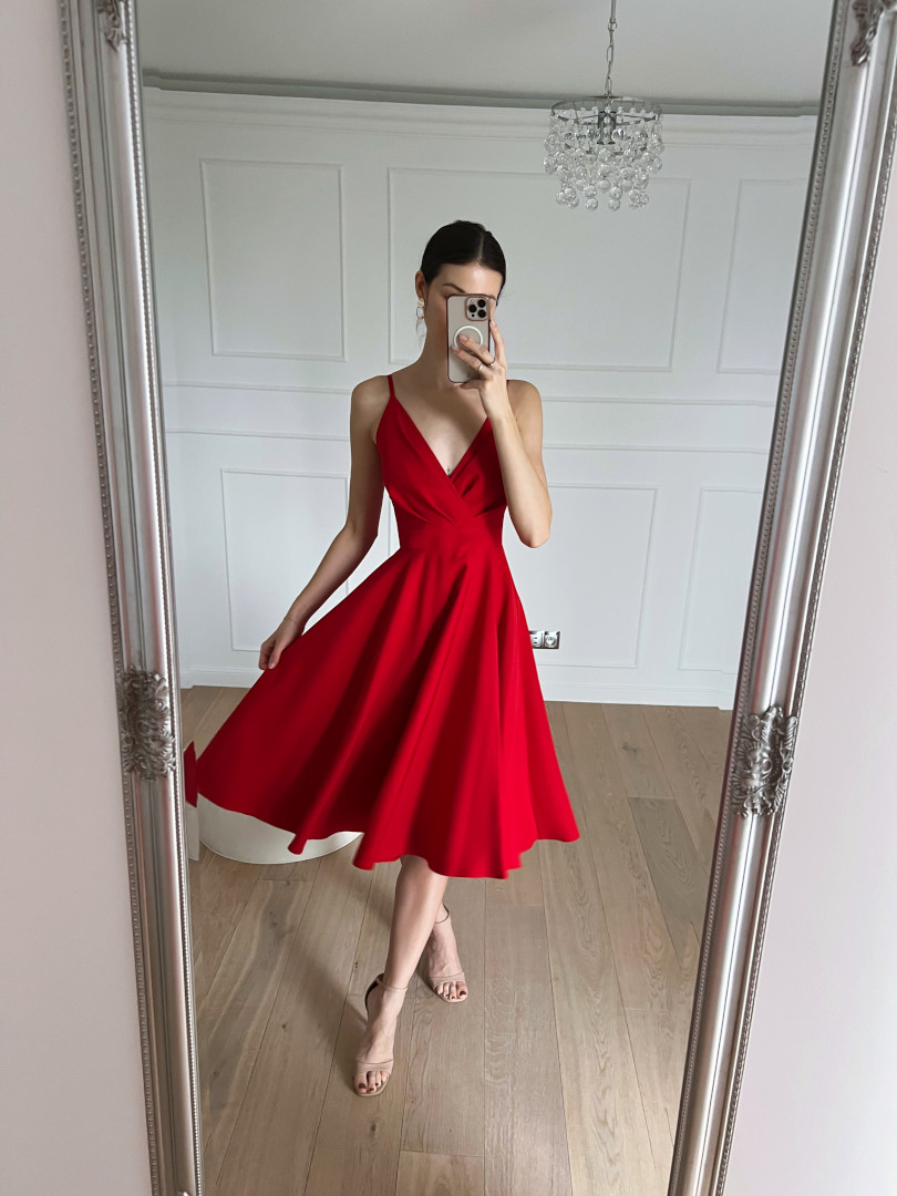 Elisabeth midi - red medium length dress on a wide circle - Kulunove image 1