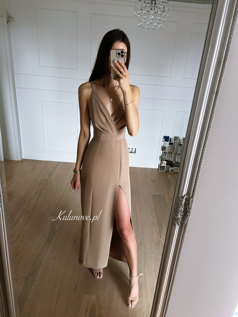 Andrea - simple long strapless dress in cappuccino color - Kulunove image 4