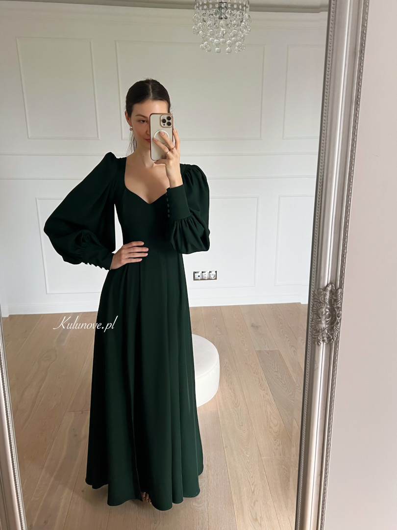 Taylor - flared maxi dress with buff sleeves and pockets in bottle green color - Kulunove image 1