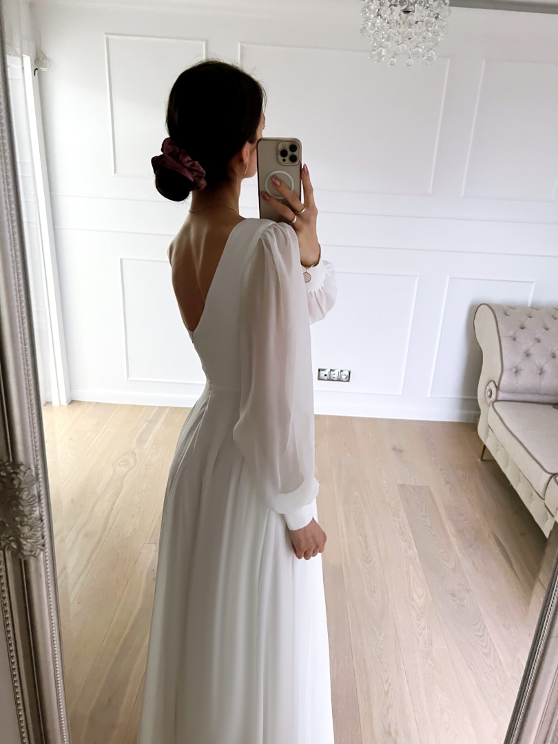 Georgia - minimalist chiffon wedding dress with long sleeves - Kulunove image 2