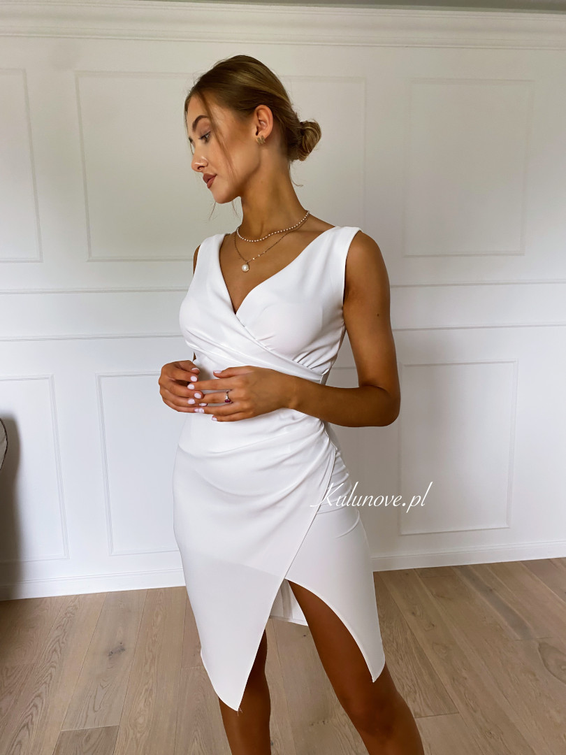 Mindy - elegant asymmetrical dress in ecru - Kulunove image 2