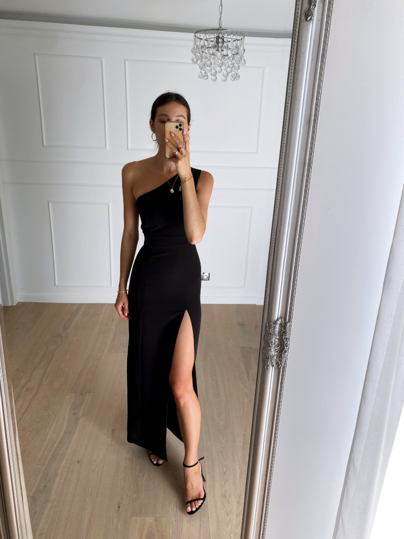 Varenna - black simple one shoulder dress - Kulunove image 2
