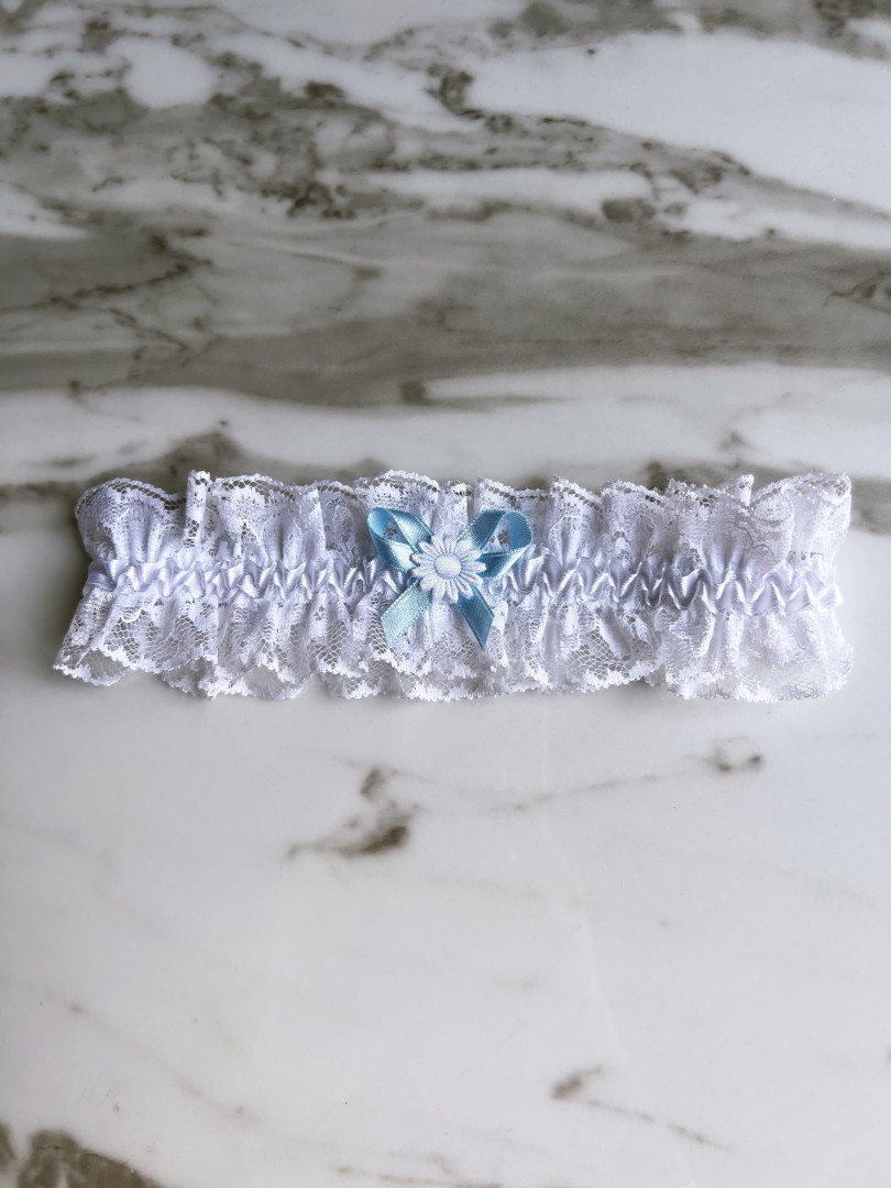 White wedding garter with blue bow and white flower #6 - Kulunove image 1
