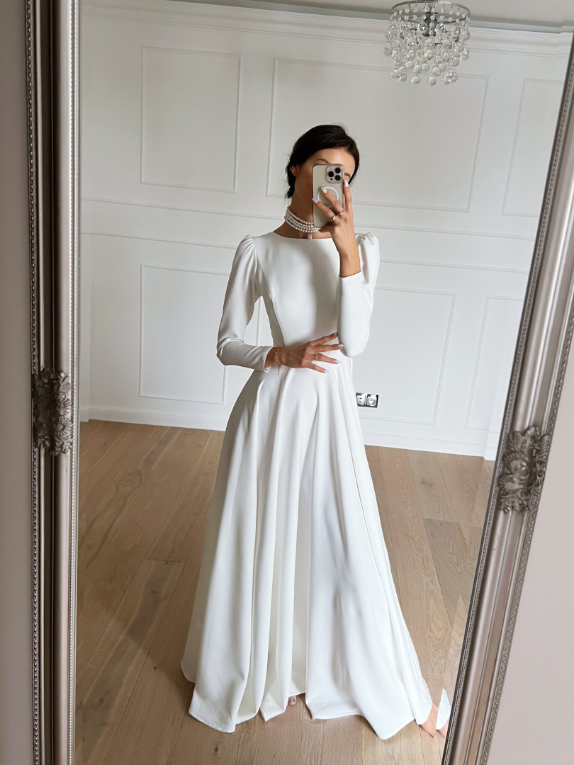 Snow - long sleeve wedding dress on a wide circle - Kulunove image 4