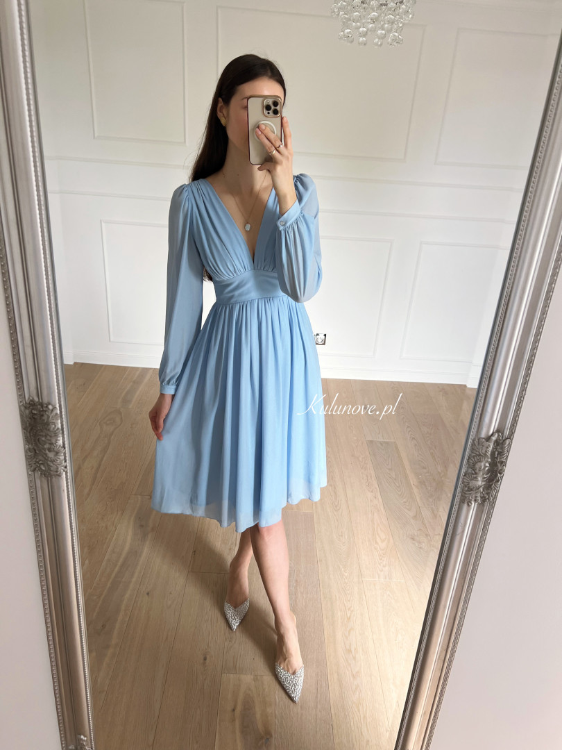 Merida błękitna - sukienka midi na długi rękaw z błyszczącymi drobinkami - Kulunove zdjęcie 2