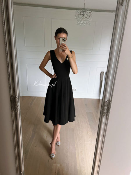 R&K Originals Black Knee-Length Dresses