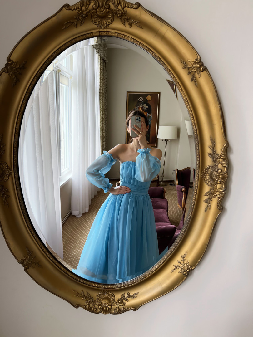 Roma midi - corset midi dress in blue with a flared bottom - Kulunove image 2