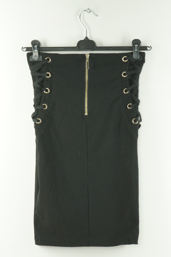 Spódnica czarna materiałowa sznurowana po bokach - AMISU zdjęcie 2