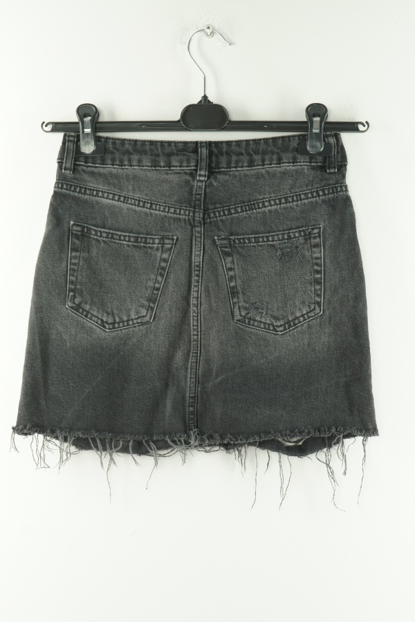 Spódnica szara jeansowa z dziurami - TOP SHOP zdjęcie 2