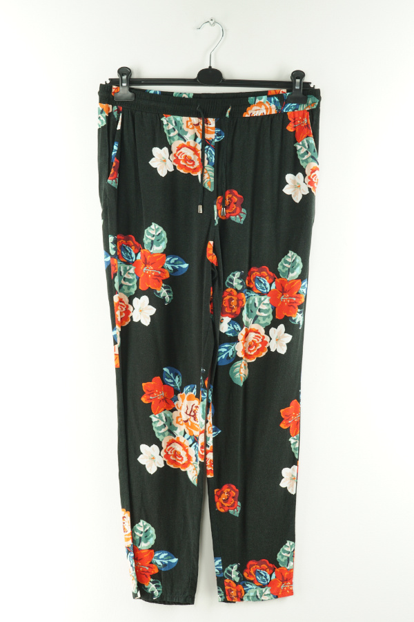 Spodnie materiałowe czarne w duze kolorowe kwiaty - PAPAYA zdjęcie 1