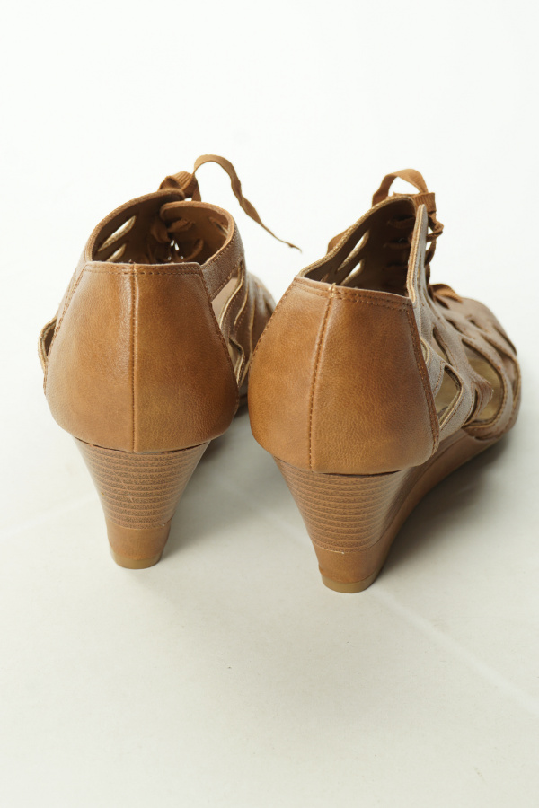 Pantofle brązowe ażurowe  - NEW LOOK zdjęcie 3