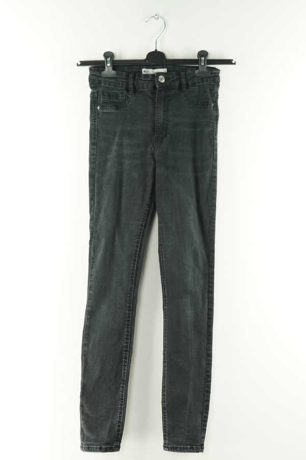 Spodnie jenasowe czarne rurki - GINA TRICOT zdjęcie 1