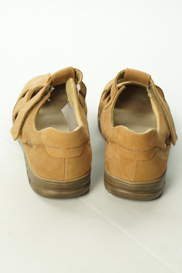 Pantofle jasno brązowe skórzane - COSY FEET zdjęcie 3