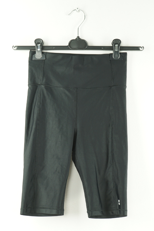 Krótkie spodenki legginsy czarne sportowe - SWEATY BETTY zdjęcie 1