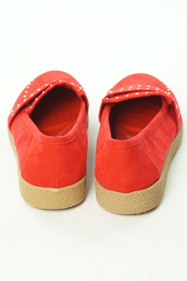 Pantofle czerwone z dżetami - TU zdjęcie 3