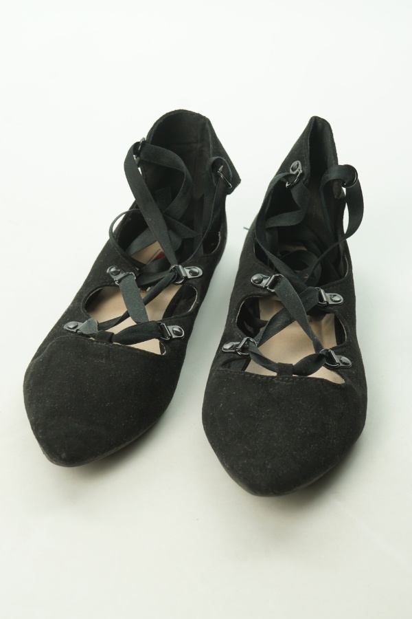 Buty czarne balerinki wiązane - ATMOSPHERE zdjęcie 2