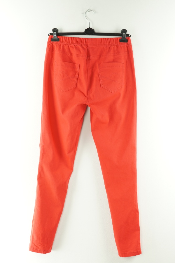 Spodnie jeansowe czerwone - TU zdjęcie 2
