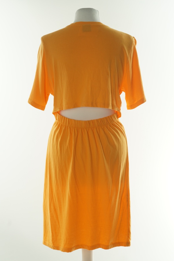Sukienka pomarańczowa krótka - GINATRICOT zdjęcie 2