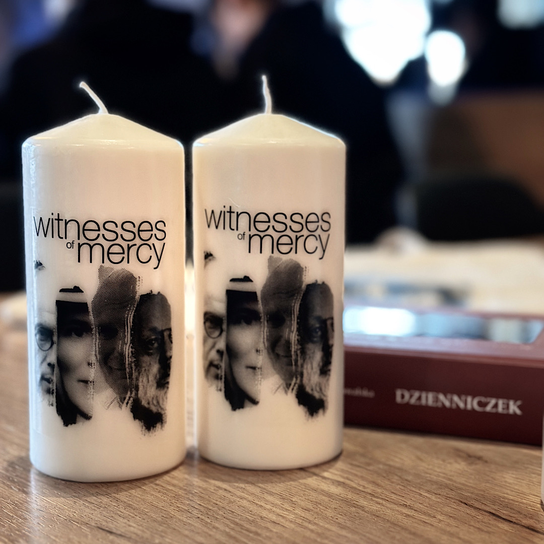 Świeca Witnesses of Mercy - VeraVia zdjęcie 3