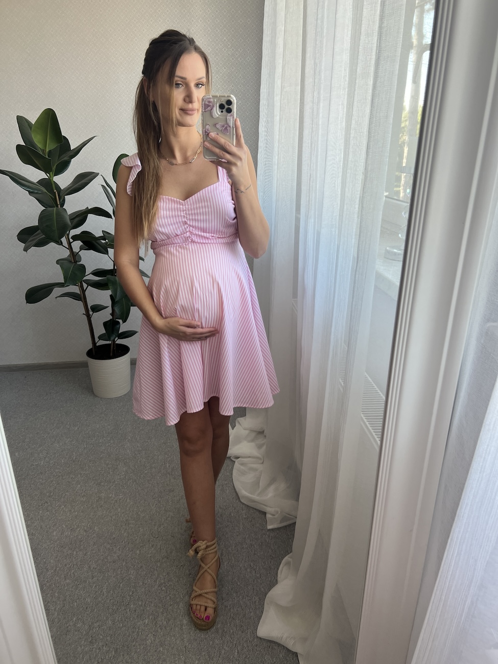 Sukienka w paski  - baby pink  zdjęcie 4